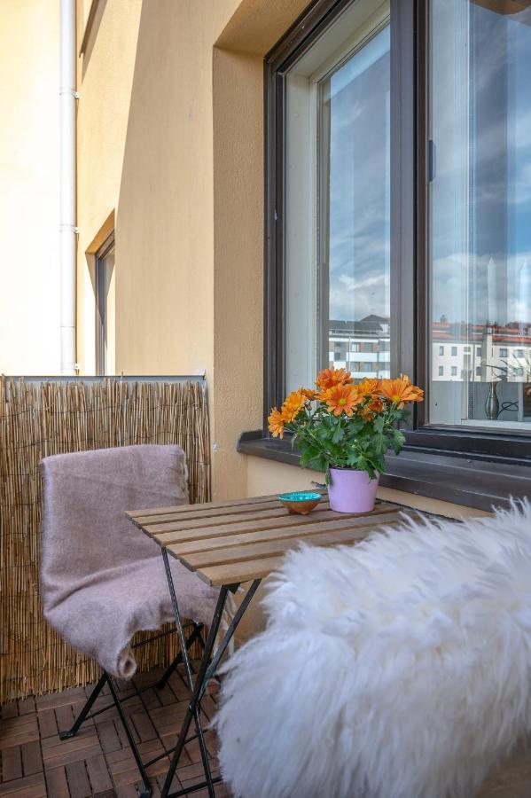 Excellent Downtown Location & City Rooftop Views Turku Exterior photo
